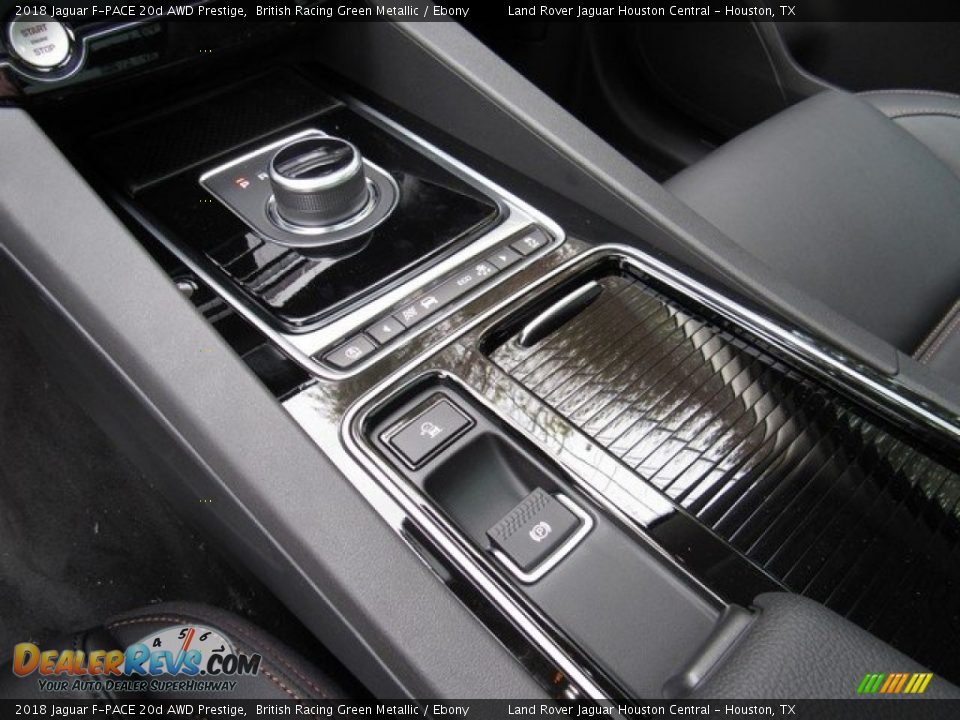 2018 Jaguar F-PACE 20d AWD Prestige Shifter Photo #21