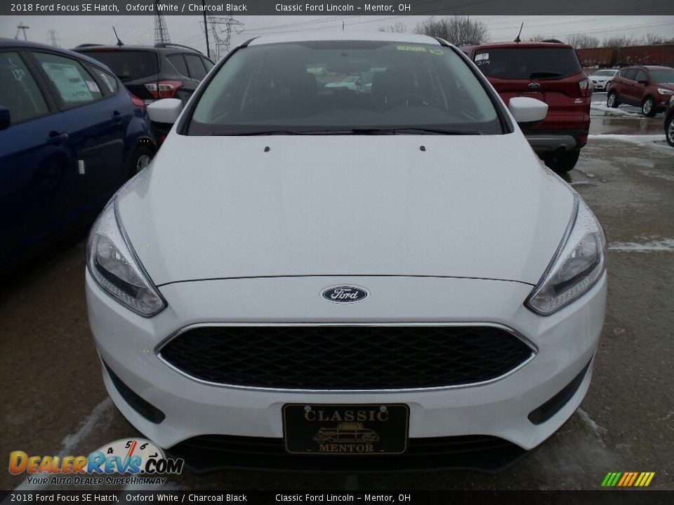 2018 Ford Focus SE Hatch Oxford White / Charcoal Black Photo #2