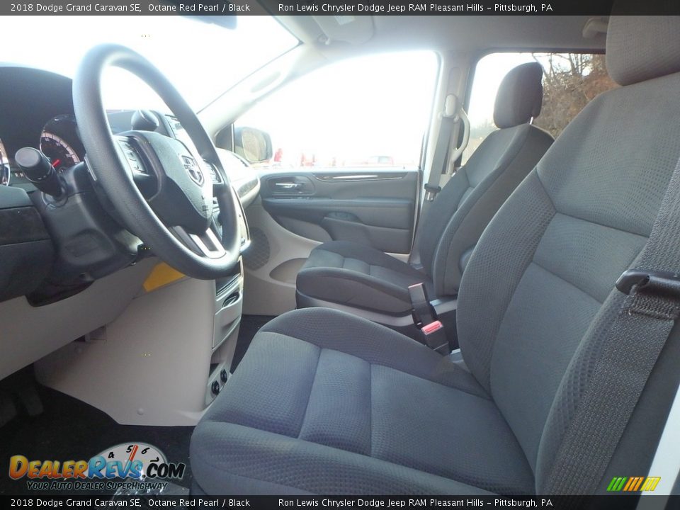 2018 Dodge Grand Caravan SE Octane Red Pearl / Black Photo #10