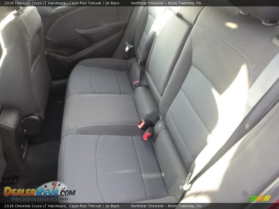 2018 Chevrolet Cruze LT Hatchback Cajun Red Tintcoat / Jet Black Photo #12
