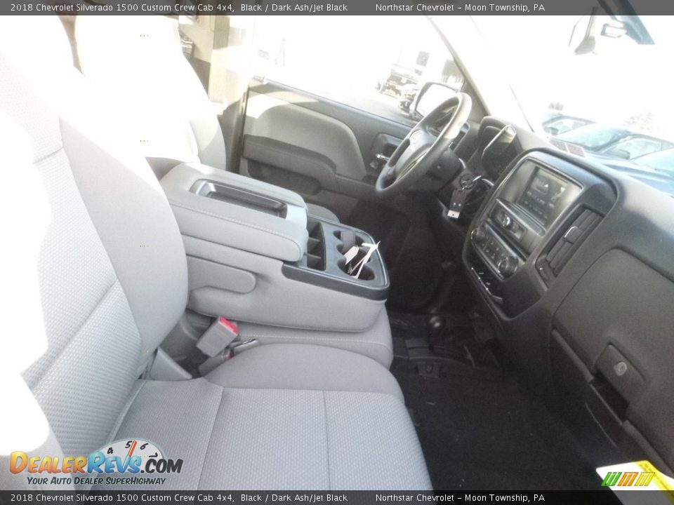 2018 Chevrolet Silverado 1500 Custom Crew Cab 4x4 Black / Dark Ash/Jet Black Photo #9