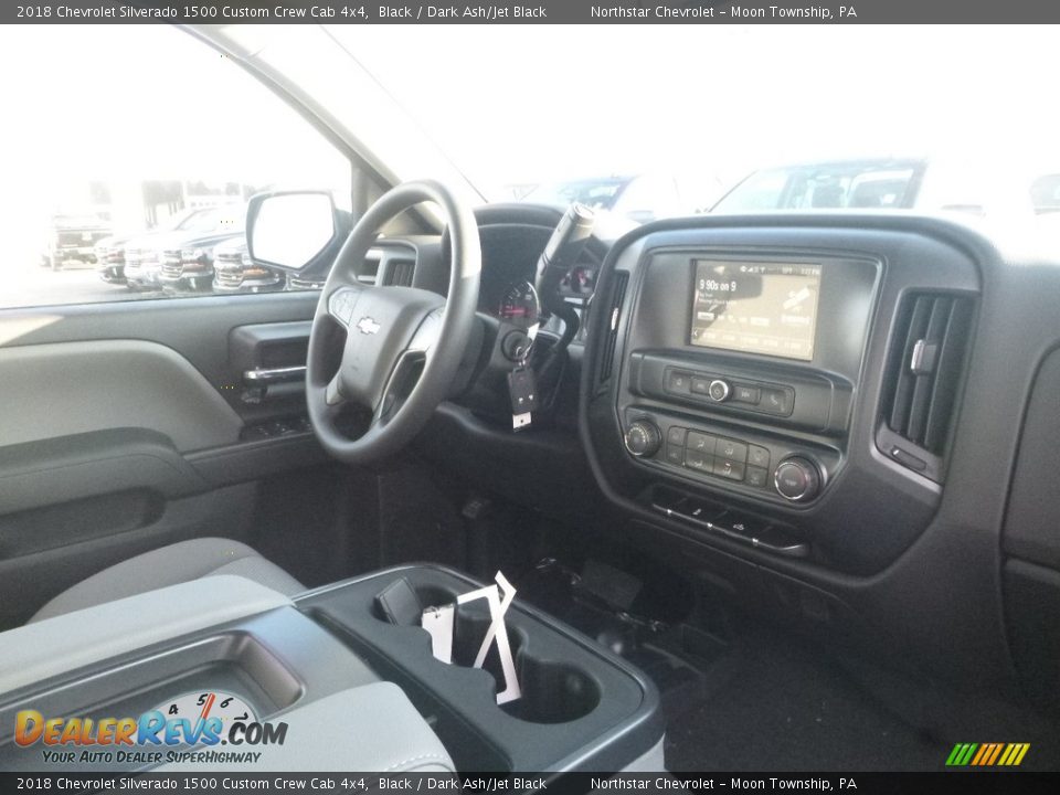 2018 Chevrolet Silverado 1500 Custom Crew Cab 4x4 Black / Dark Ash/Jet Black Photo #10