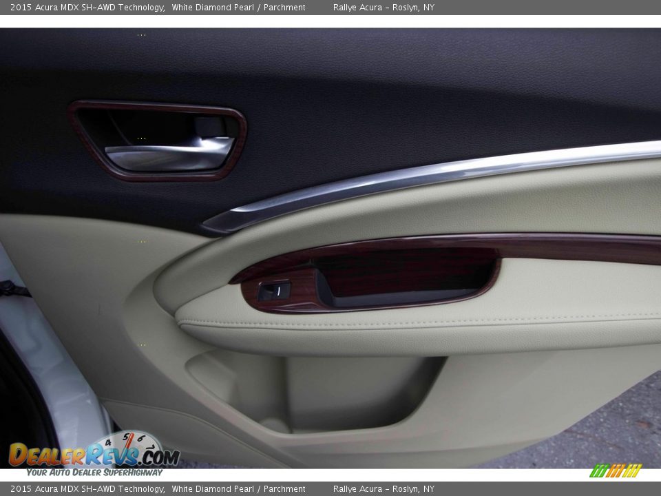 2015 Acura MDX SH-AWD Technology White Diamond Pearl / Parchment Photo #34