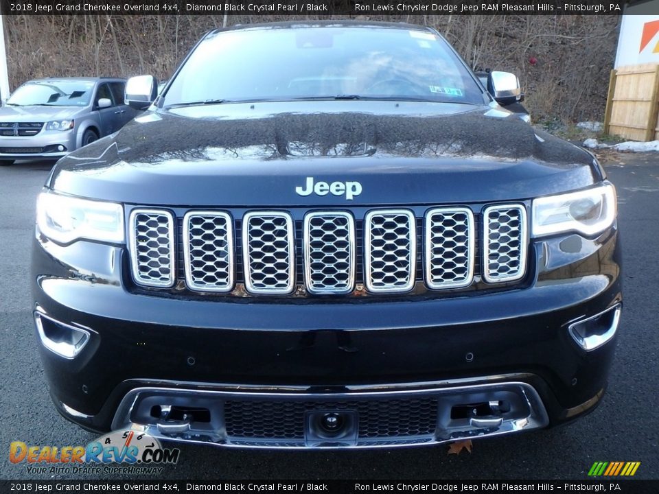2018 Jeep Grand Cherokee Overland 4x4 Diamond Black Crystal Pearl / Black Photo #8