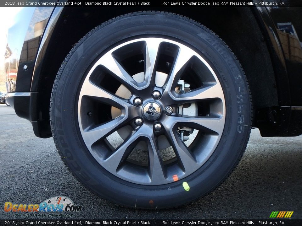 2018 Jeep Grand Cherokee Overland 4x4 Diamond Black Crystal Pearl / Black Photo #9