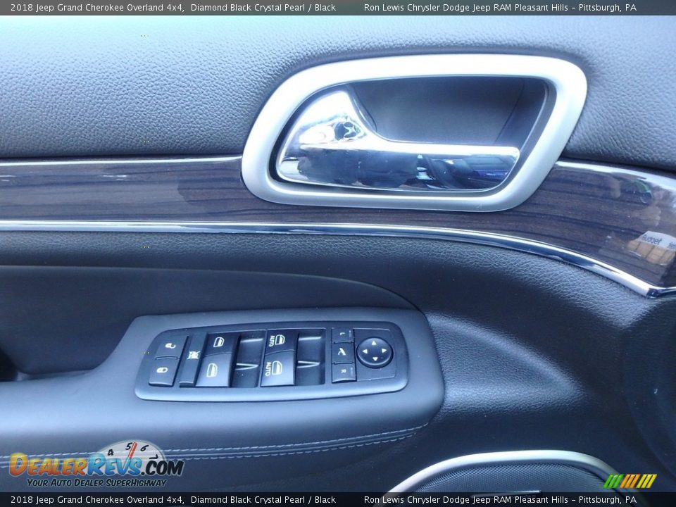 2018 Jeep Grand Cherokee Overland 4x4 Diamond Black Crystal Pearl / Black Photo #13