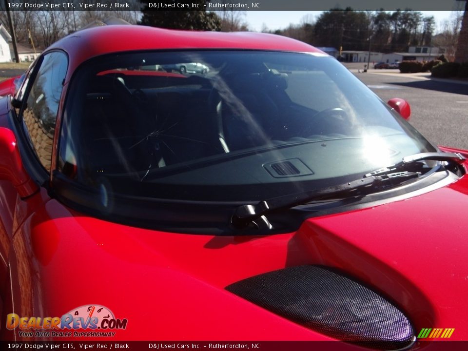 1997 Dodge Viper GTS Viper Red / Black Photo #17