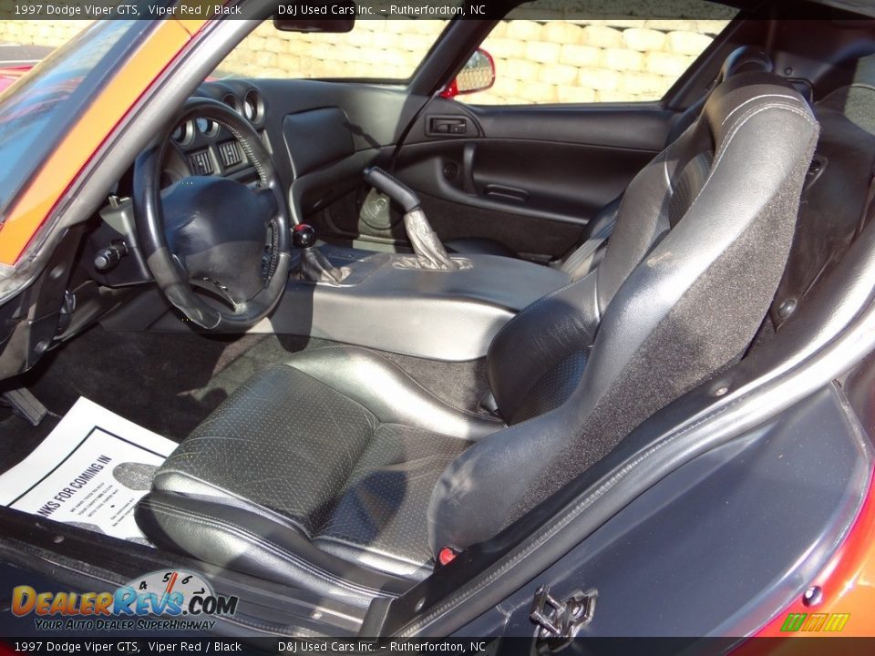 1997 Dodge Viper GTS Viper Red / Black Photo #33