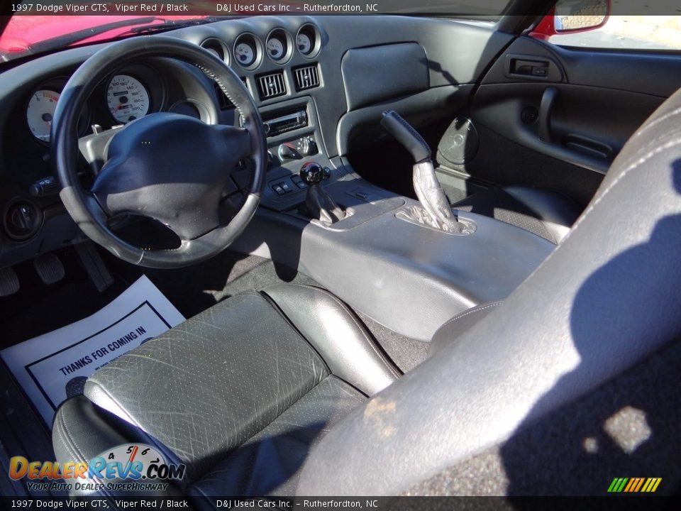1997 Dodge Viper GTS Viper Red / Black Photo #34