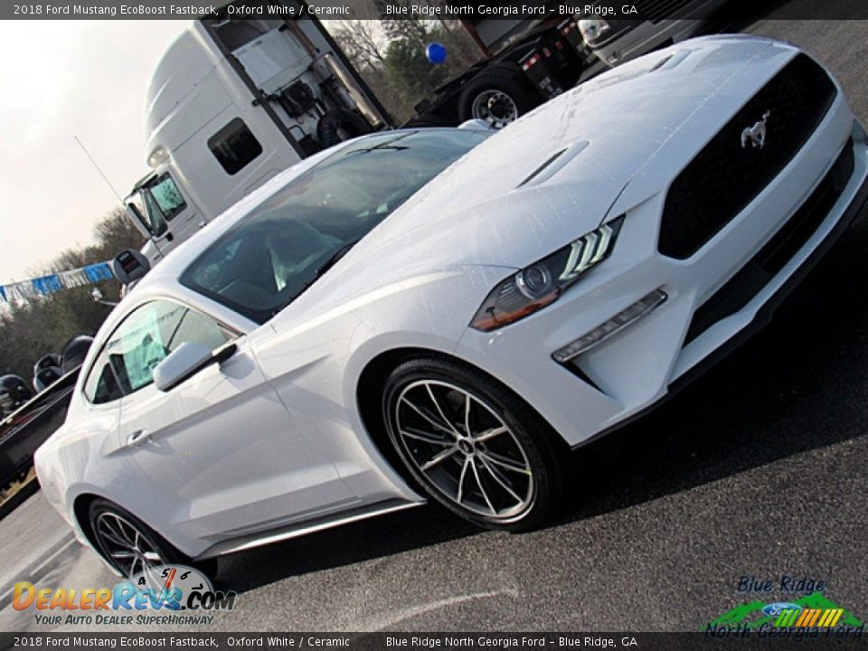 2018 Ford Mustang EcoBoost Fastback Oxford White / Ceramic Photo #28