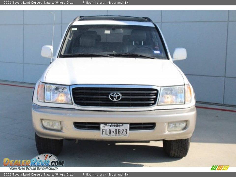 2001 Toyota Land Cruiser Natural White / Gray Photo #2