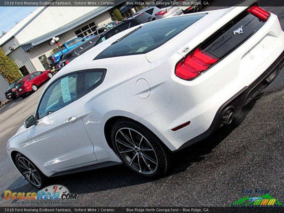 2018 Ford Mustang EcoBoost Fastback Oxford White / Ceramic Photo #30