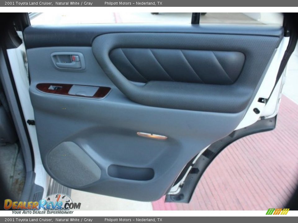 2001 Toyota Land Cruiser Natural White / Gray Photo #24