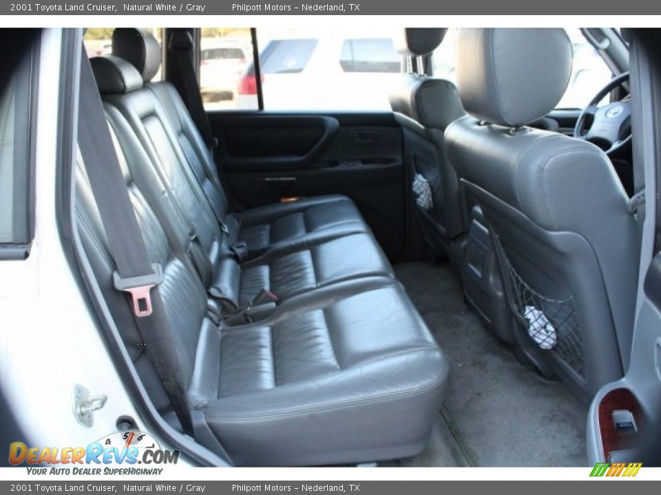 2001 Toyota Land Cruiser Natural White / Gray Photo #25