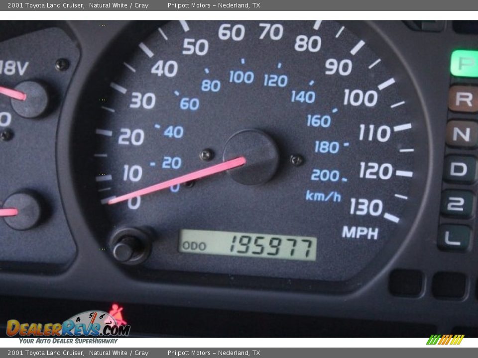 2001 Toyota Land Cruiser Natural White / Gray Photo #31