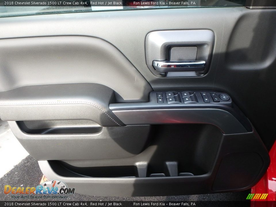 2018 Chevrolet Silverado 1500 LT Crew Cab 4x4 Red Hot / Jet Black Photo #13