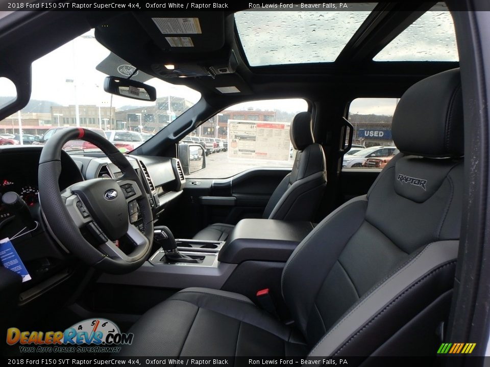 Front Seat of 2018 Ford F150 SVT Raptor SuperCrew 4x4 Photo #10