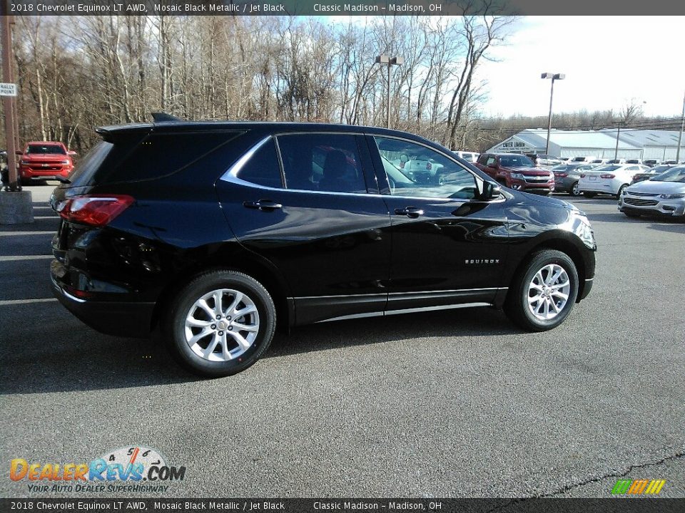 2018 Chevrolet Equinox LT AWD Mosaic Black Metallic / Jet Black Photo #4