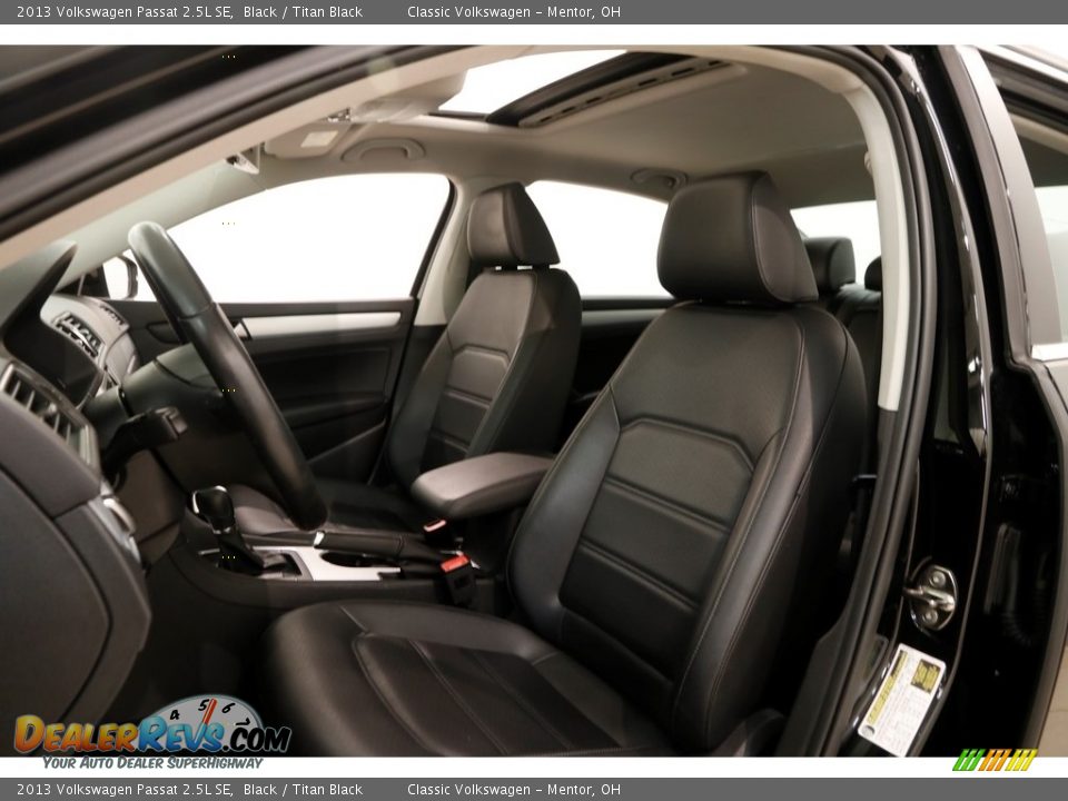 2013 Volkswagen Passat 2.5L SE Black / Titan Black Photo #5