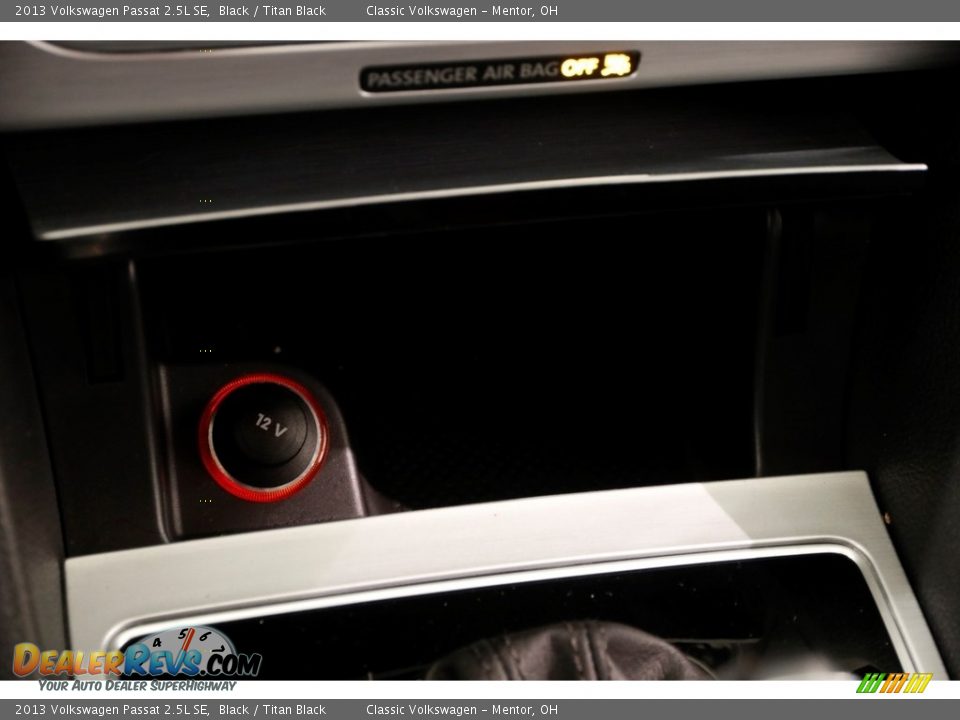 2013 Volkswagen Passat 2.5L SE Black / Titan Black Photo #13