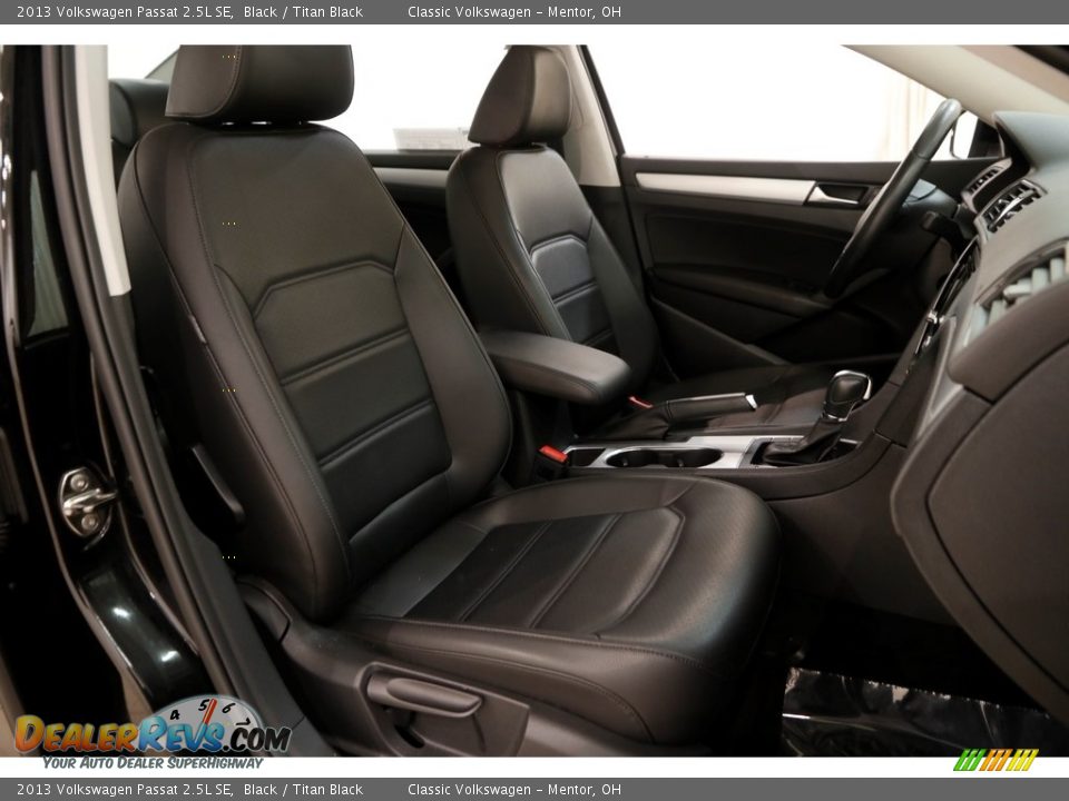 2013 Volkswagen Passat 2.5L SE Black / Titan Black Photo #14