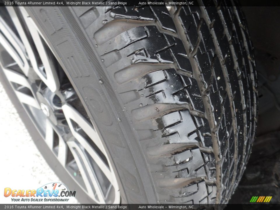 2016 Toyota 4Runner Limited 4x4 Midnight Black Metallic / Sand Beige Photo #8