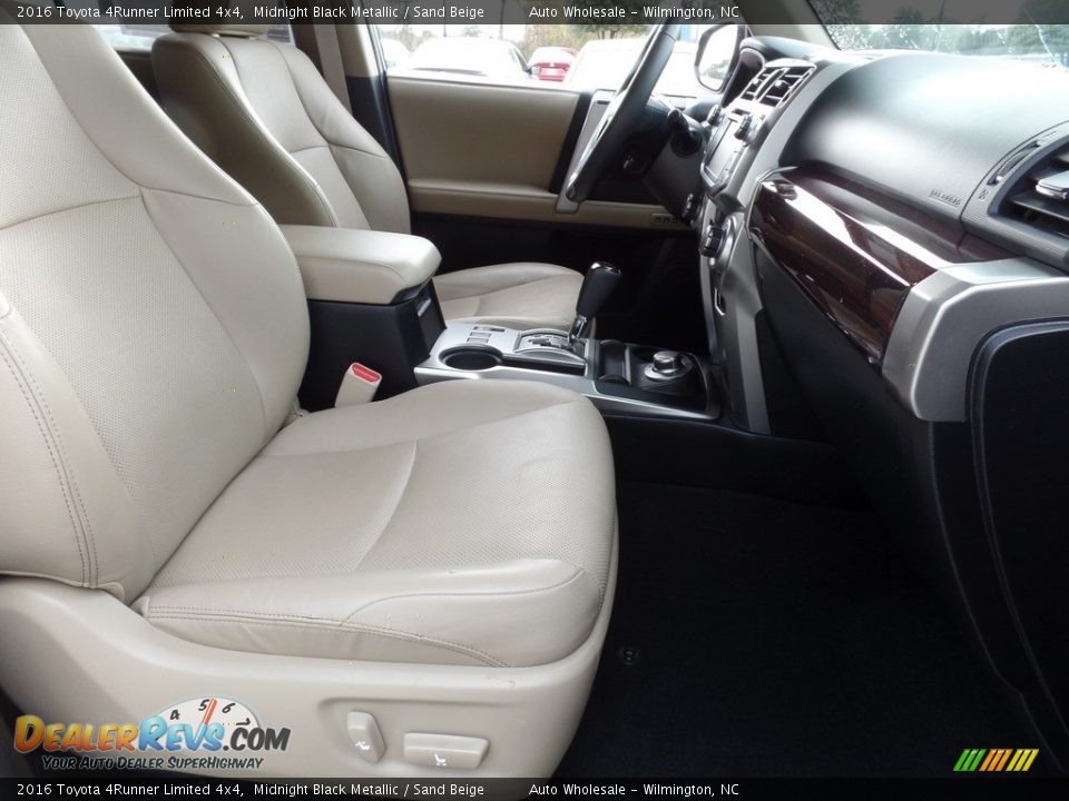 2016 Toyota 4Runner Limited 4x4 Midnight Black Metallic / Sand Beige Photo #13