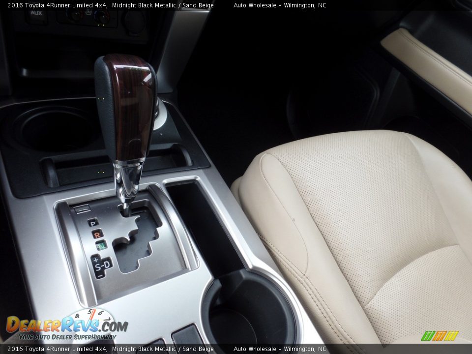 2016 Toyota 4Runner Limited 4x4 Midnight Black Metallic / Sand Beige Photo #20