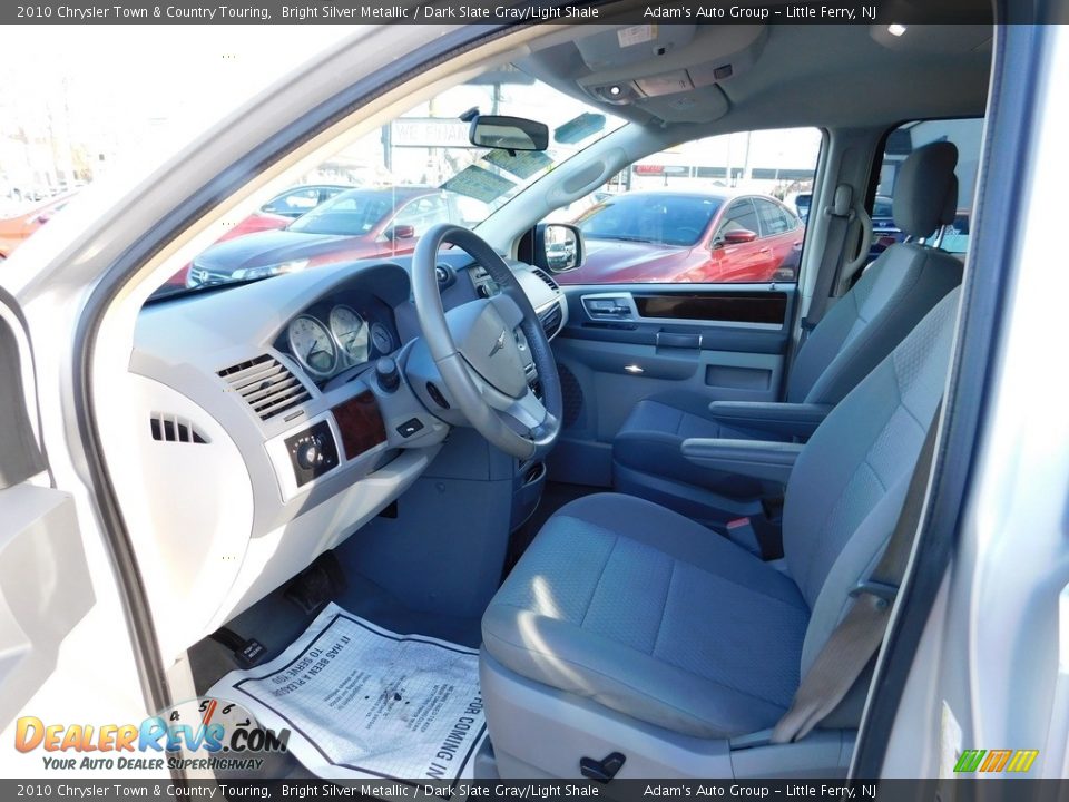 2010 Chrysler Town & Country Touring Bright Silver Metallic / Dark Slate Gray/Light Shale Photo #9
