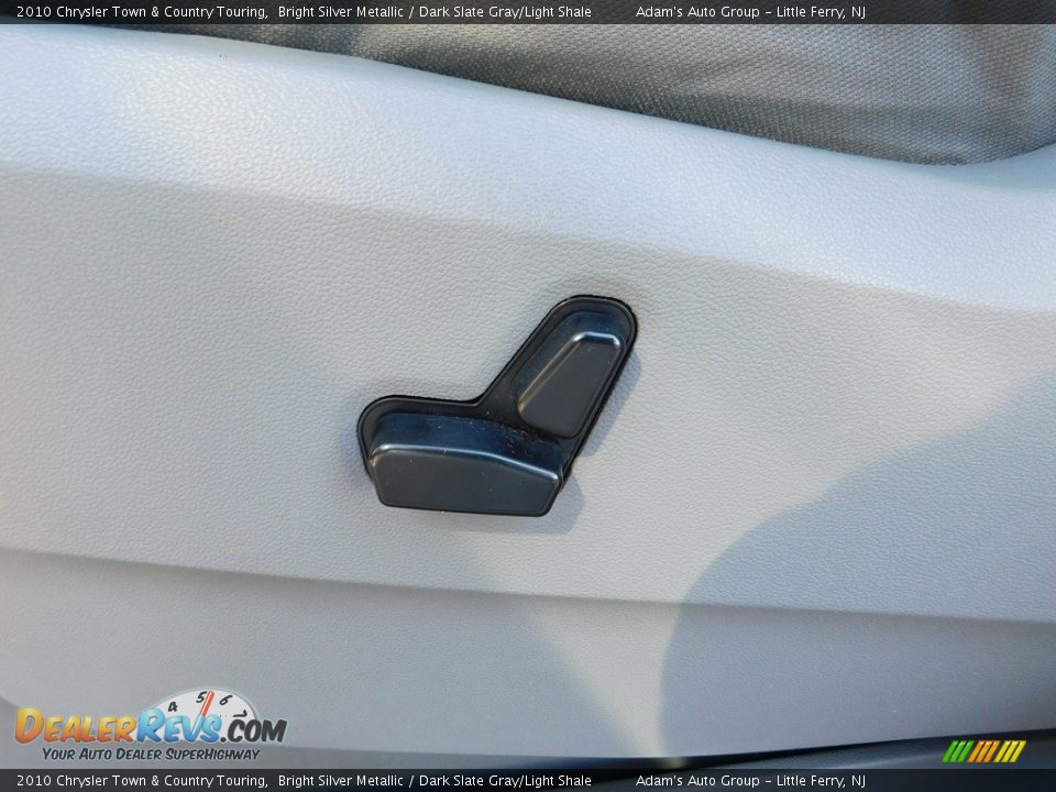 2010 Chrysler Town & Country Touring Bright Silver Metallic / Dark Slate Gray/Light Shale Photo #13