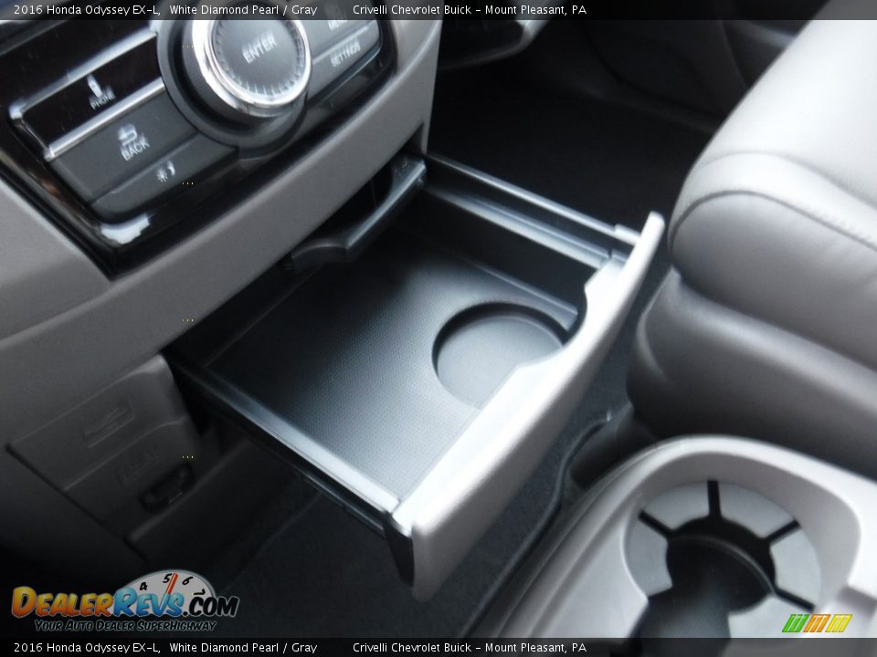 2016 Honda Odyssey EX-L White Diamond Pearl / Gray Photo #32