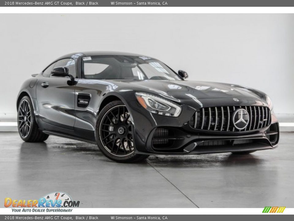 Front 3/4 View of 2018 Mercedes-Benz AMG GT Coupe Photo #16