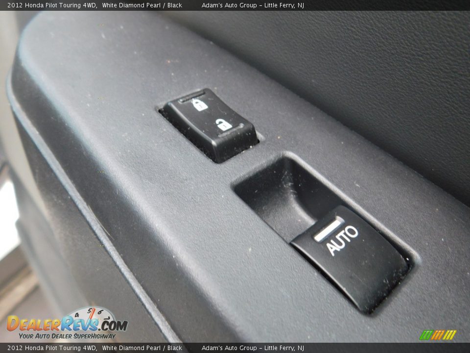2012 Honda Pilot Touring 4WD White Diamond Pearl / Black Photo #28