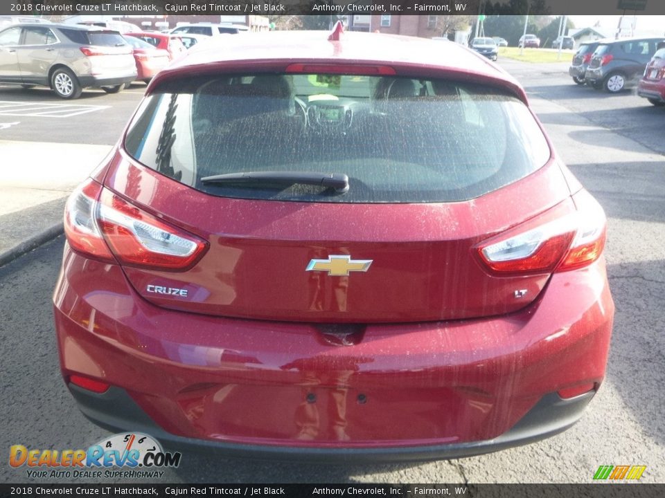 2018 Chevrolet Cruze LT Hatchback Cajun Red Tintcoat / Jet Black Photo #5