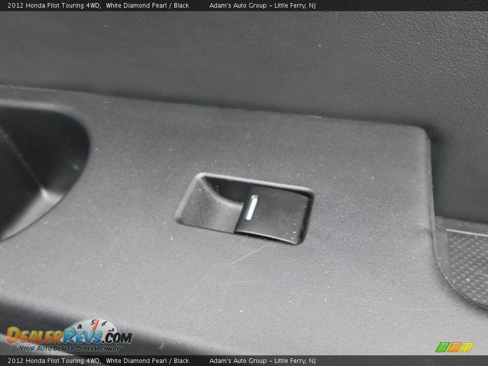 2012 Honda Pilot Touring 4WD White Diamond Pearl / Black Photo #32