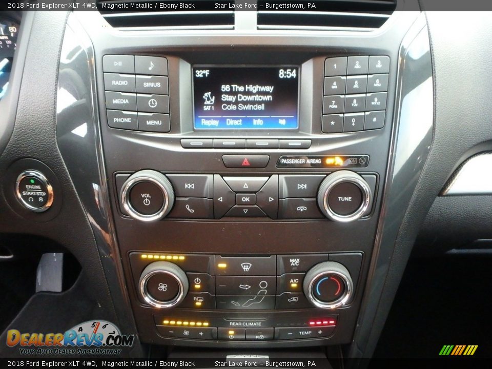 Controls of 2018 Ford Explorer XLT 4WD Photo #19