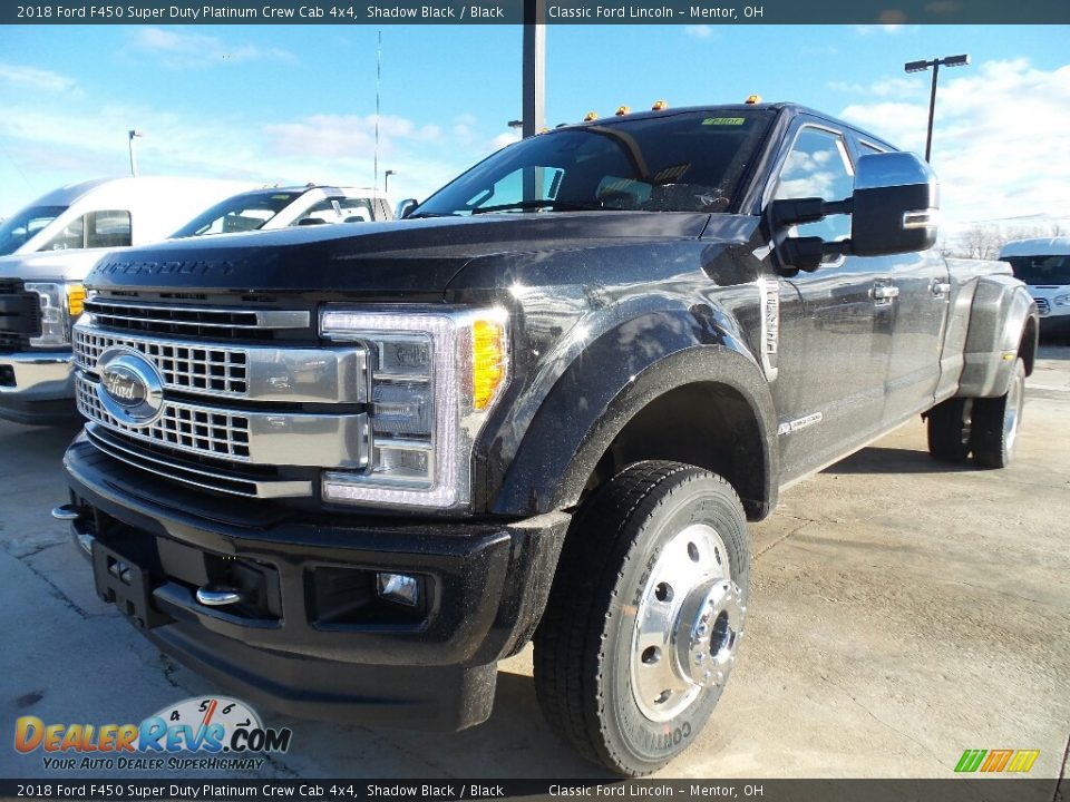 Front 3/4 View of 2018 Ford F450 Super Duty Platinum Crew Cab 4x4 Photo #1