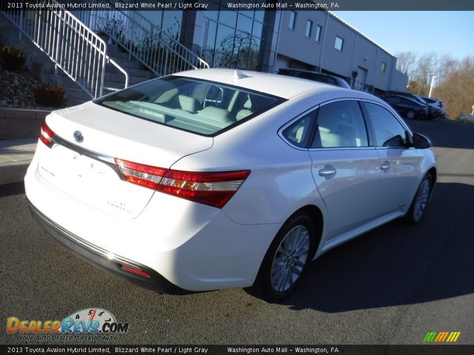2013 Toyota Avalon Hybrid Limited Blizzard White Pearl / Light Gray Photo #9