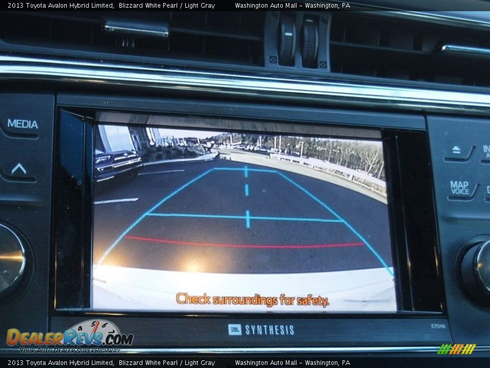 2013 Toyota Avalon Hybrid Limited Blizzard White Pearl / Light Gray Photo #19