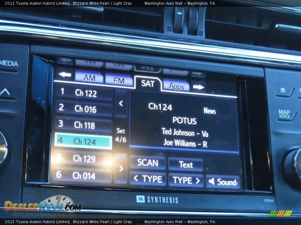 2013 Toyota Avalon Hybrid Limited Blizzard White Pearl / Light Gray Photo #20