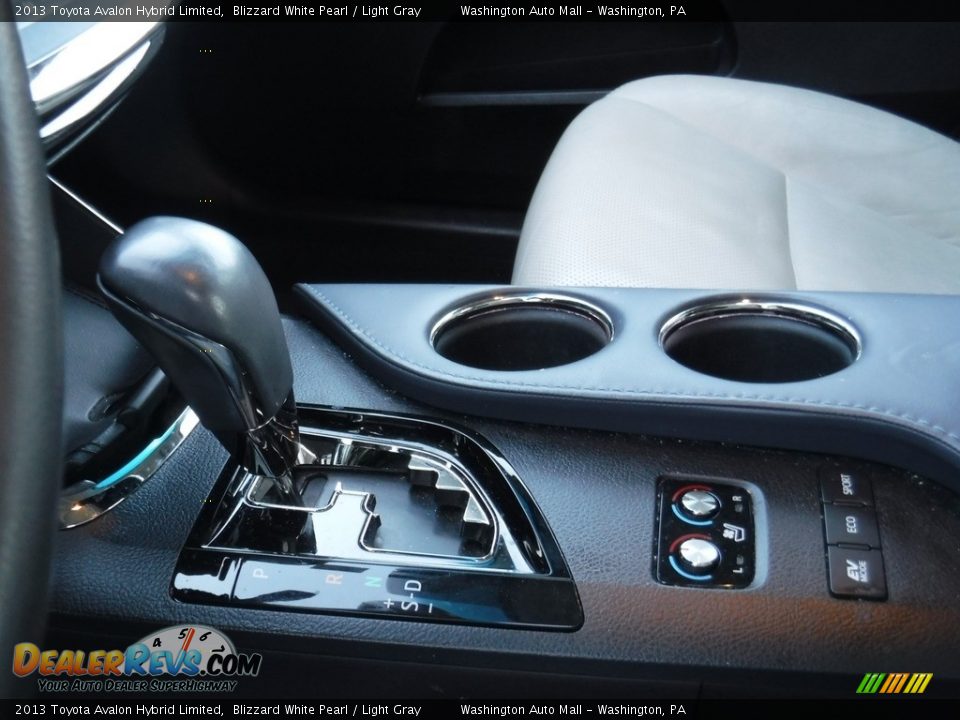 2013 Toyota Avalon Hybrid Limited Blizzard White Pearl / Light Gray Photo #21