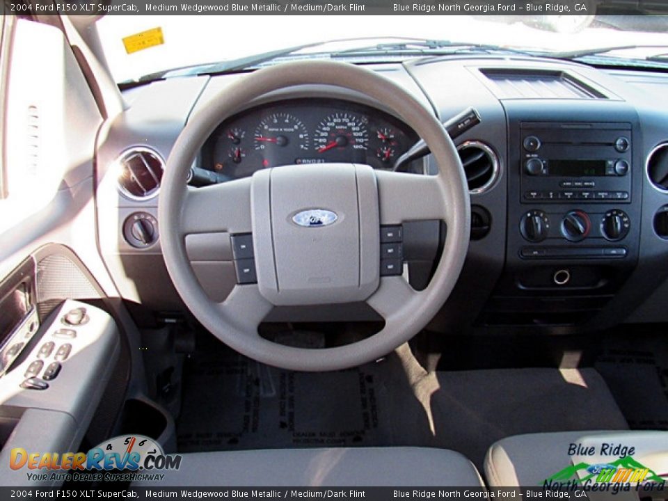 2004 Ford F150 XLT SuperCab Medium Wedgewood Blue Metallic / Medium/Dark Flint Photo #16