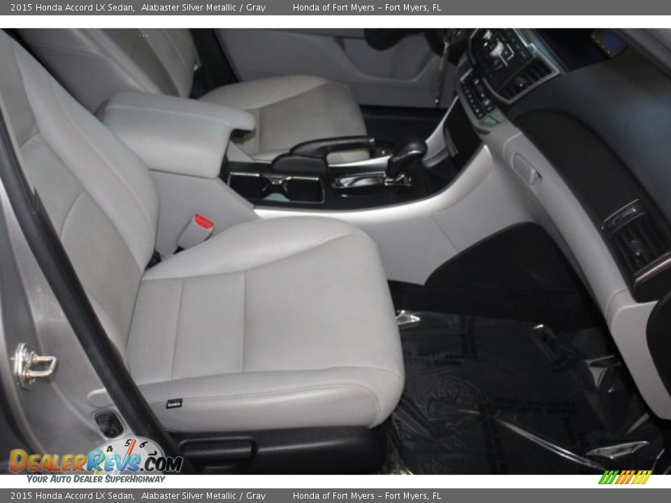 2015 Honda Accord LX Sedan Alabaster Silver Metallic / Gray Photo #28