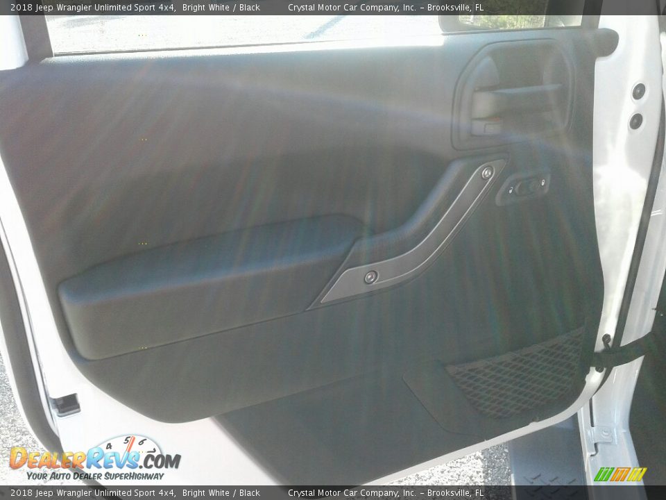 2018 Jeep Wrangler Unlimited Sport 4x4 Bright White / Black Photo #17