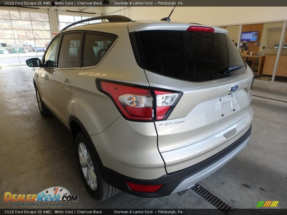 2018 Ford Escape SE 4WD White Gold / Charcoal Black Photo #3