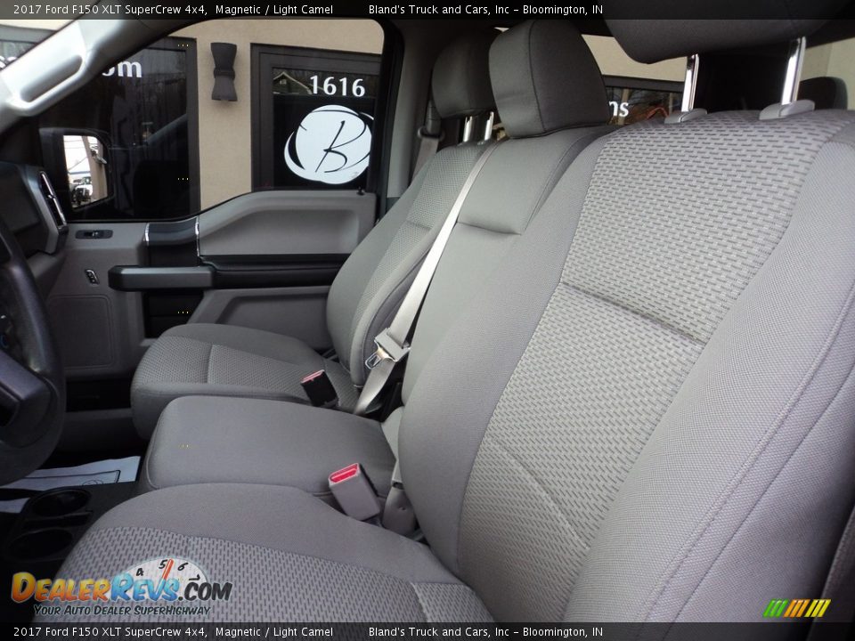 2017 Ford F150 XLT SuperCrew 4x4 Magnetic / Light Camel Photo #8
