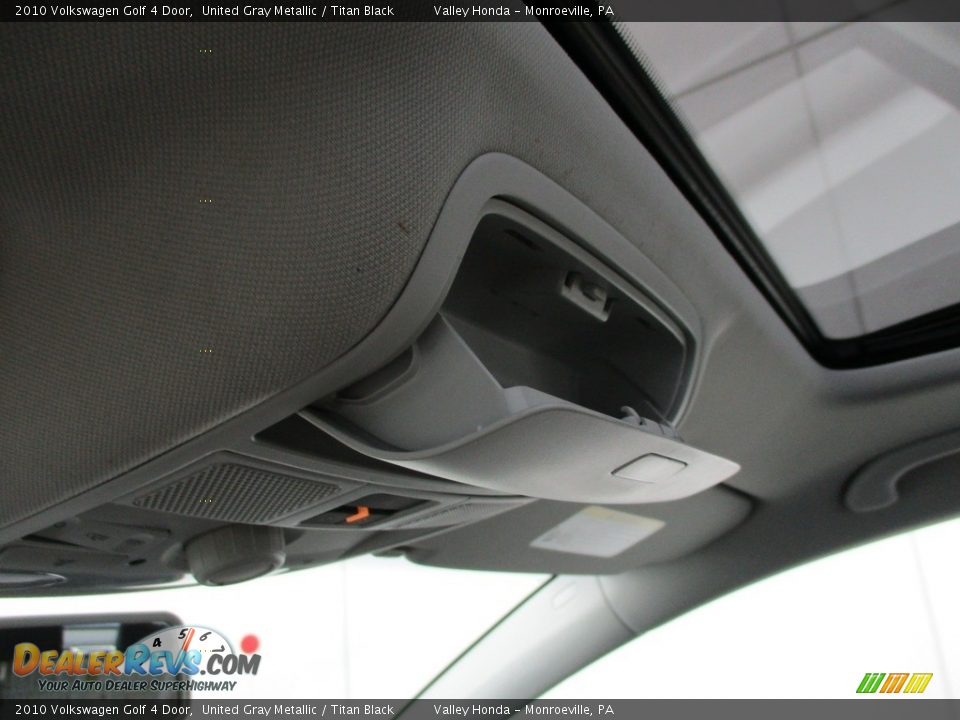2010 Volkswagen Golf 4 Door United Gray Metallic / Titan Black Photo #18