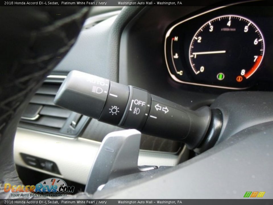 Controls of 2018 Honda Accord EX-L Sedan Photo #18