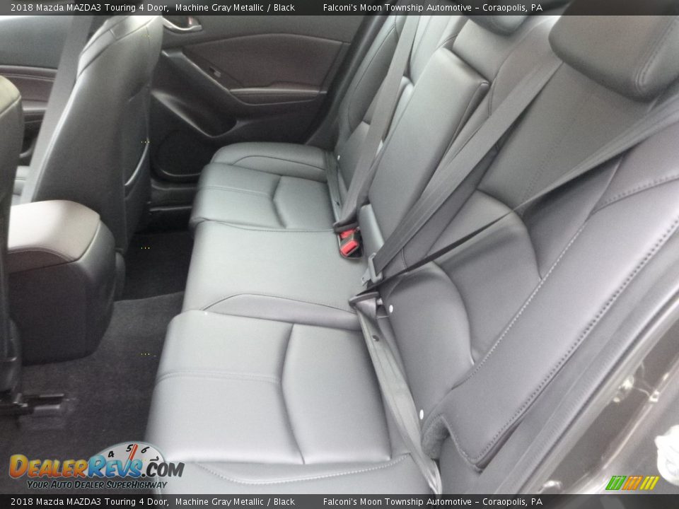 2018 Mazda MAZDA3 Touring 4 Door Machine Gray Metallic / Black Photo #7