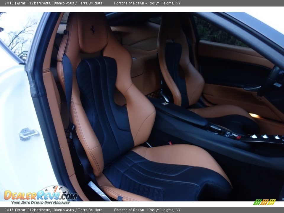 Front Seat of 2015 Ferrari F12berlinetta  Photo #18